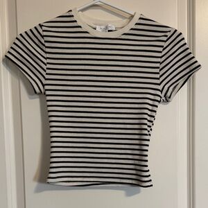 Kendall & Kylie Black and White Striped Ribbed Short Sleeve Tee